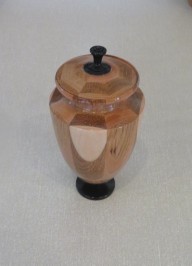 Segmented box by Ken Akrill